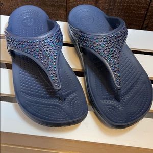 Crocs wedge flip sandal, size 8